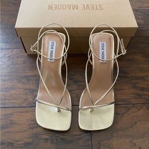 8 Steve Madden Gold Sandals